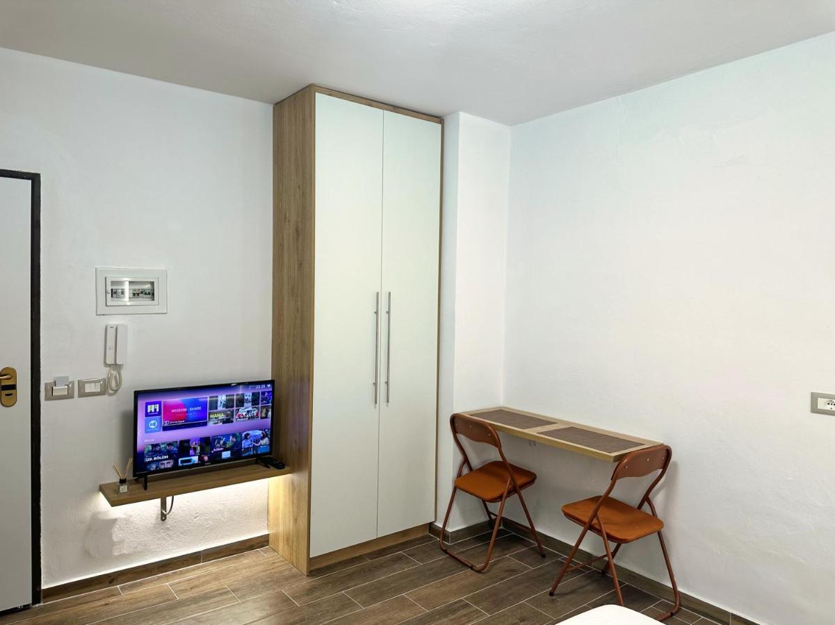 K&T Boulevard Studio Saranda Exterior foto